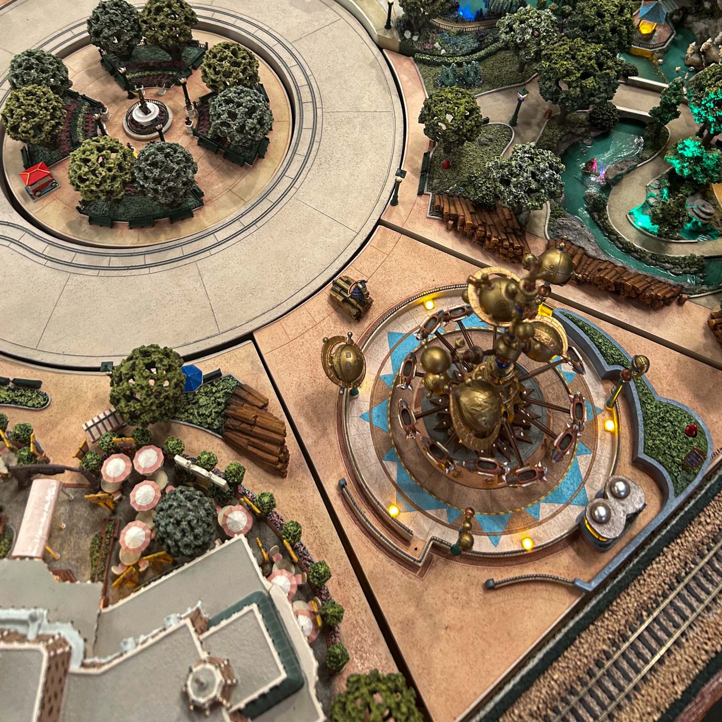 Olszewski Disneyland Main Street Full Miniature Gold & Silver Pawn Shop