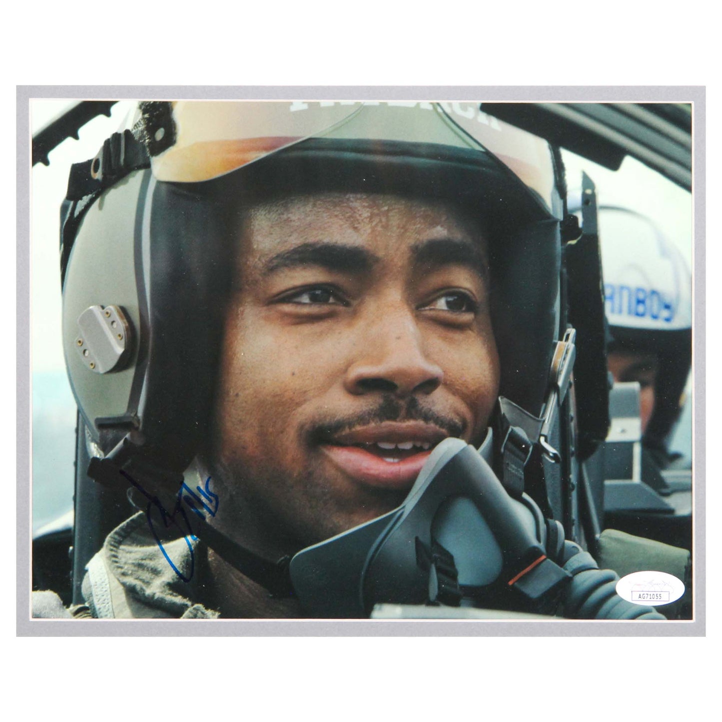 Top Gun Maverick - Jay Ellis Autograph Gold & Silver Pawn Shop