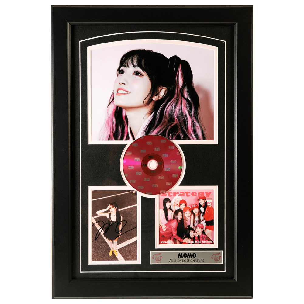 TWICE モモ　サイン入りアルバム Twice Momo Autograph Memorabilia – Gold & Silver Pawn Shop