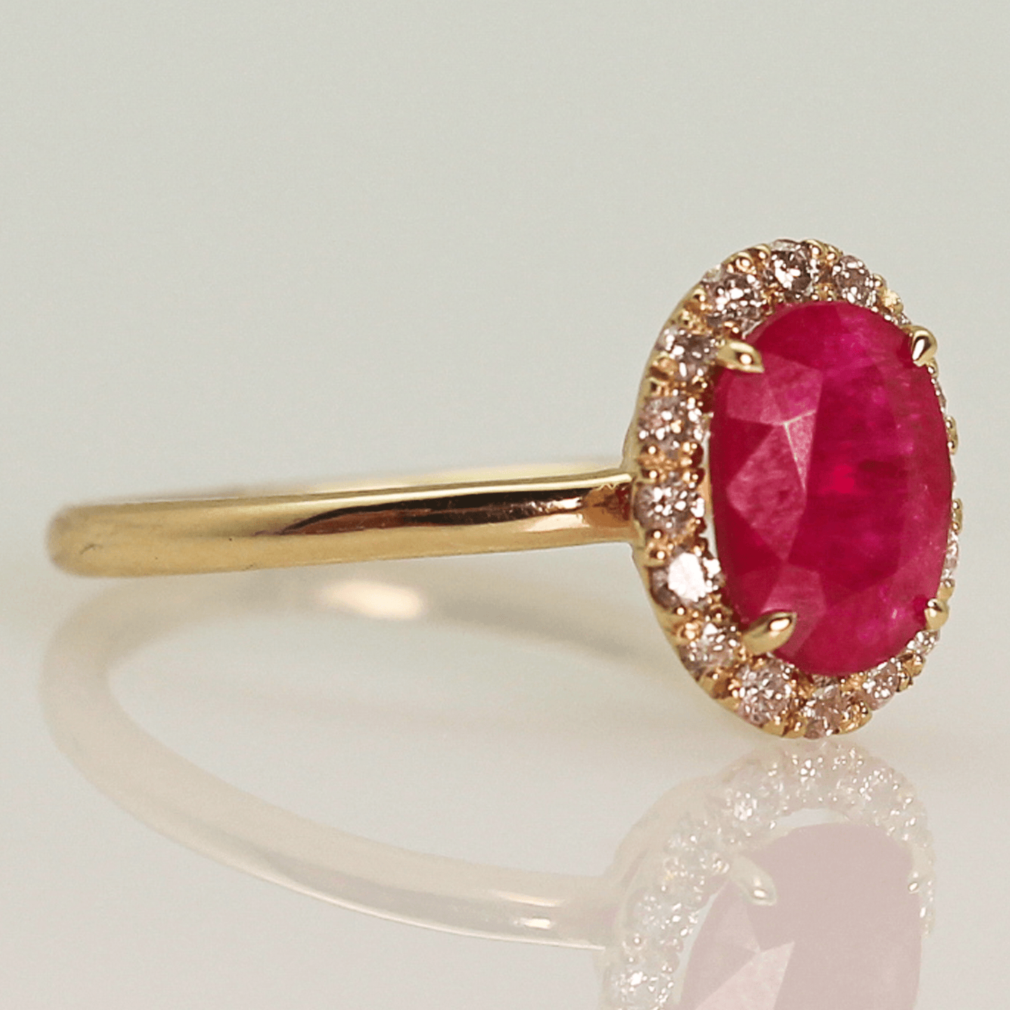 14kYG Oval Shaped Pink Gemstone Diamond Halo Ring Gold & Silver Pawn Shop