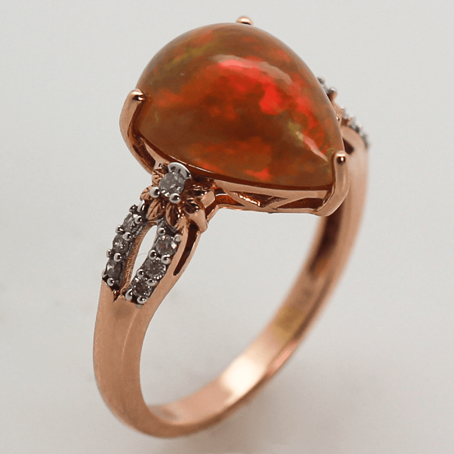 14KRG Pear-Shaped Ethiopian Opal Ring Gold & Silver Pawn Shop