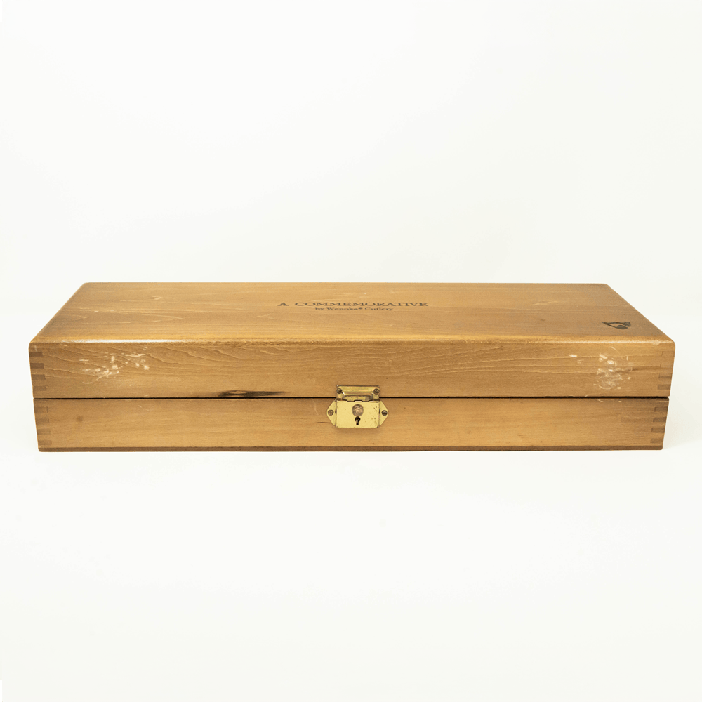 Wenoka 1983 Commemorative Diver's Knife
Gold & Silver Pawn Shop