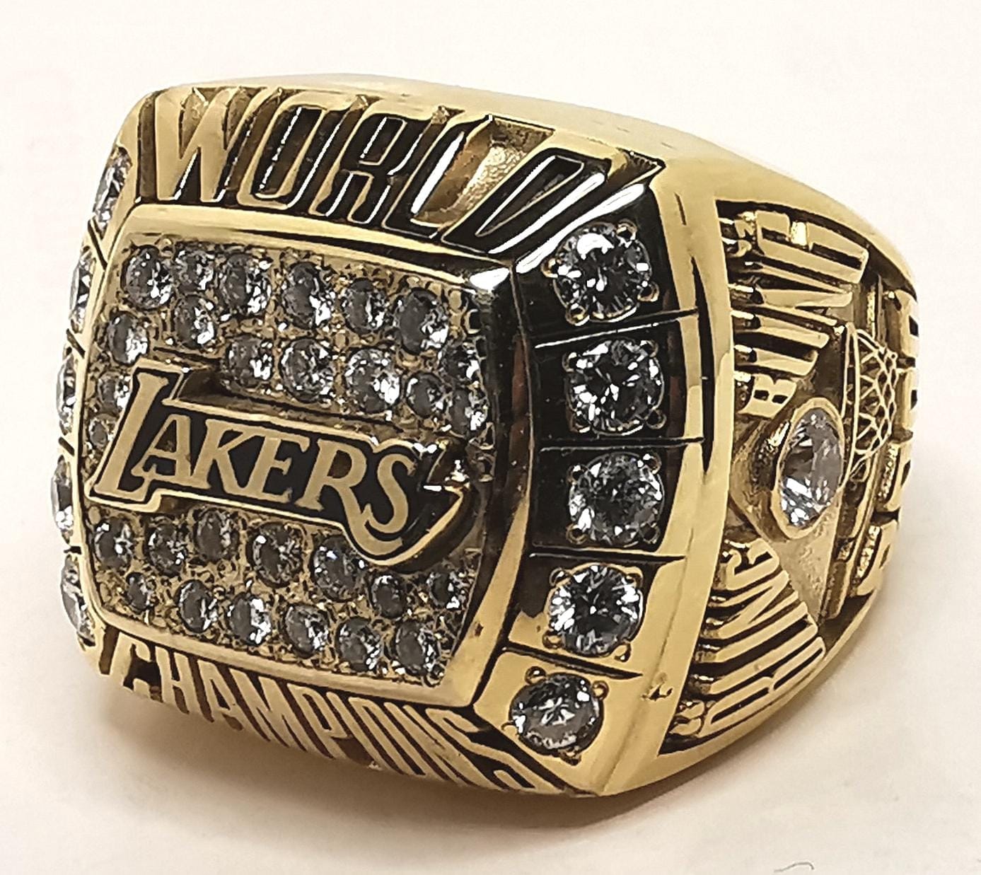 2000 Los Angeles Lakers NBA Finals Ring Gold & Silver Pawn Shop