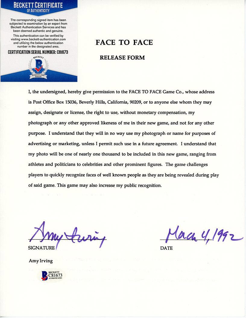 Face to Face Board Game Celebrity Autograph - Amy Irving G S Pawn