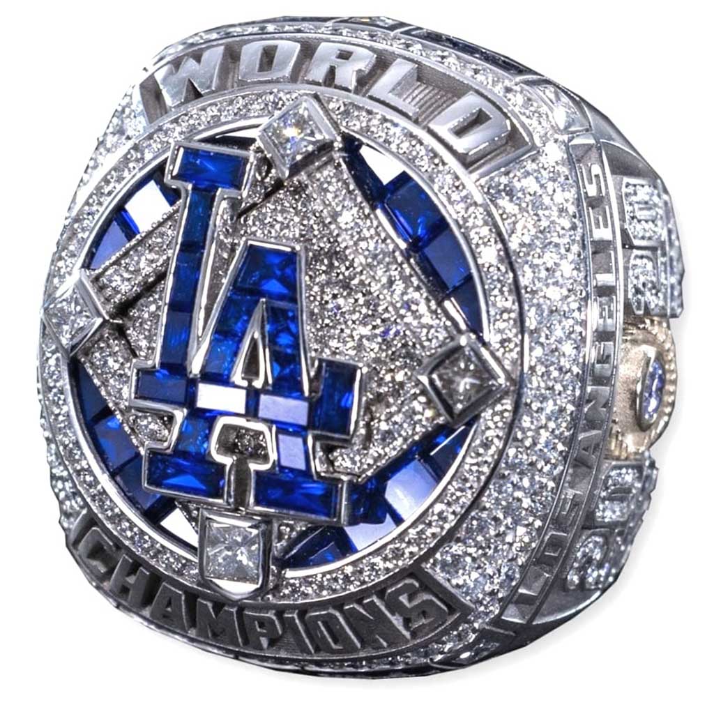 Dodgers receive their 2020 World Series rings