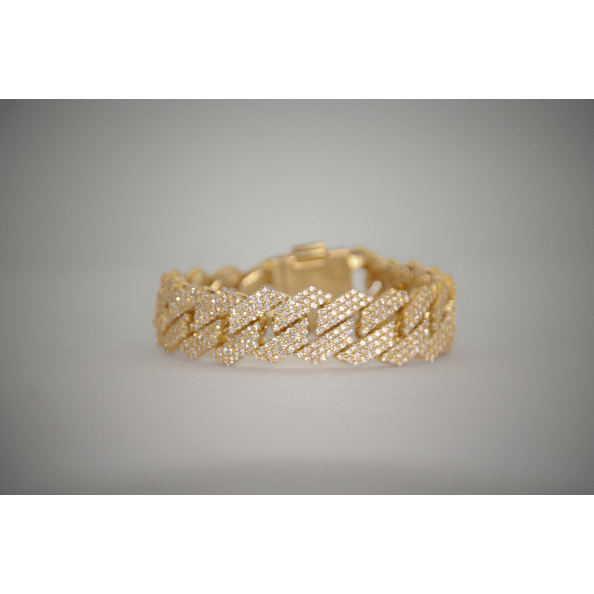 10K Yellow Gold Diamond Bracelet Front VIew 2