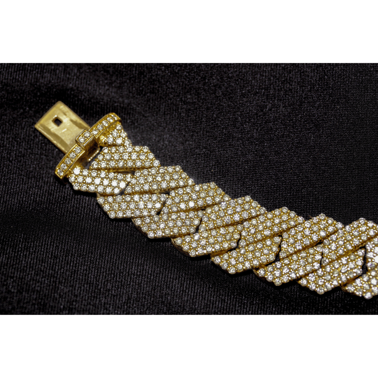 10K Yellow Gold Diamond Bracelet Glamour View Clasp End