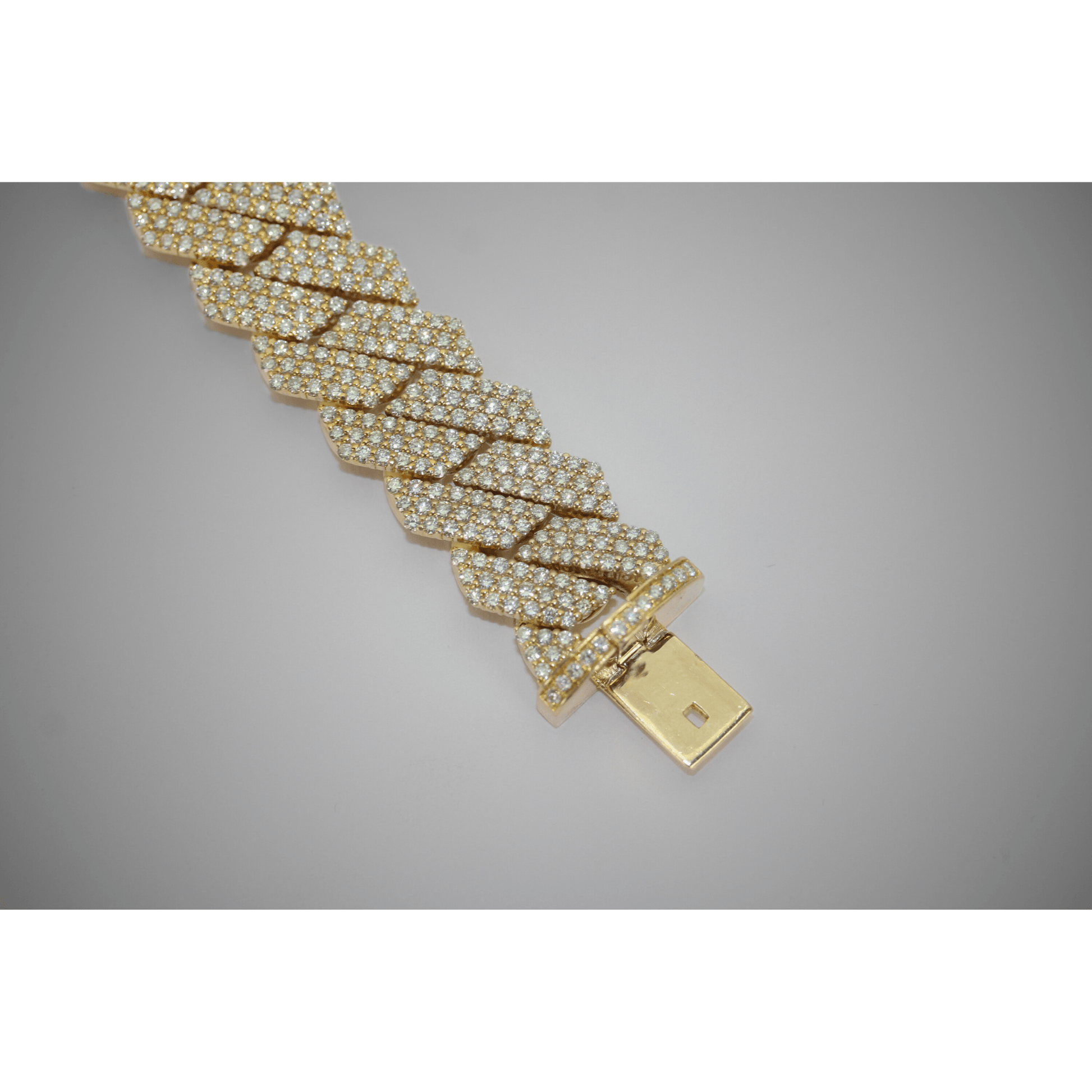 10K Yellow Gold Diamond Bracelet Clasp End View 2