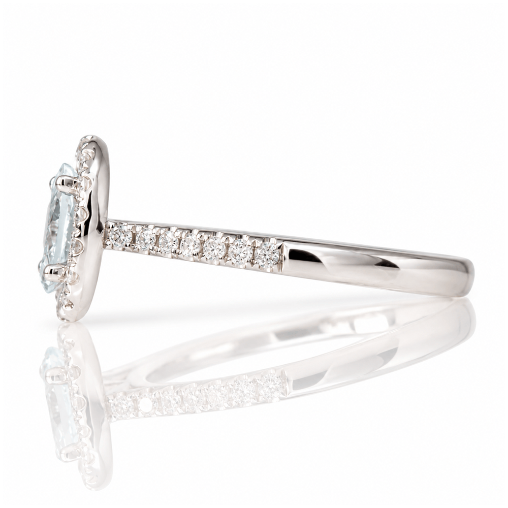 14K Gold Aquamarine & Diamond Halo Ring
Gold & Silver Pawn Shop