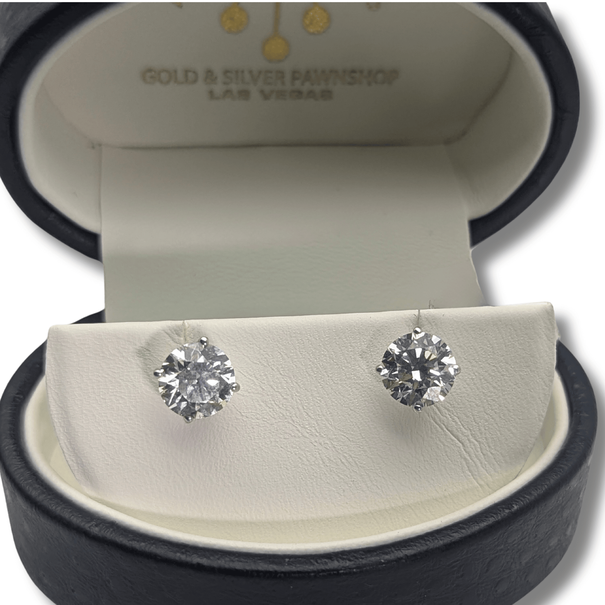 14K White Gold 0.7G Diamond Earrings  Close Up View