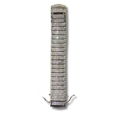 14K White Gold Diamond Bracelet Display View