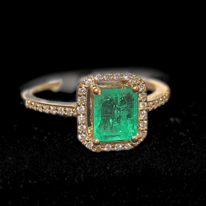 14K Yellow Gold 2.55G Emerald Diamond Ring