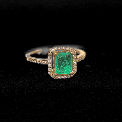 14K Yellow Gold 2.55G Emerald Diamond Ring