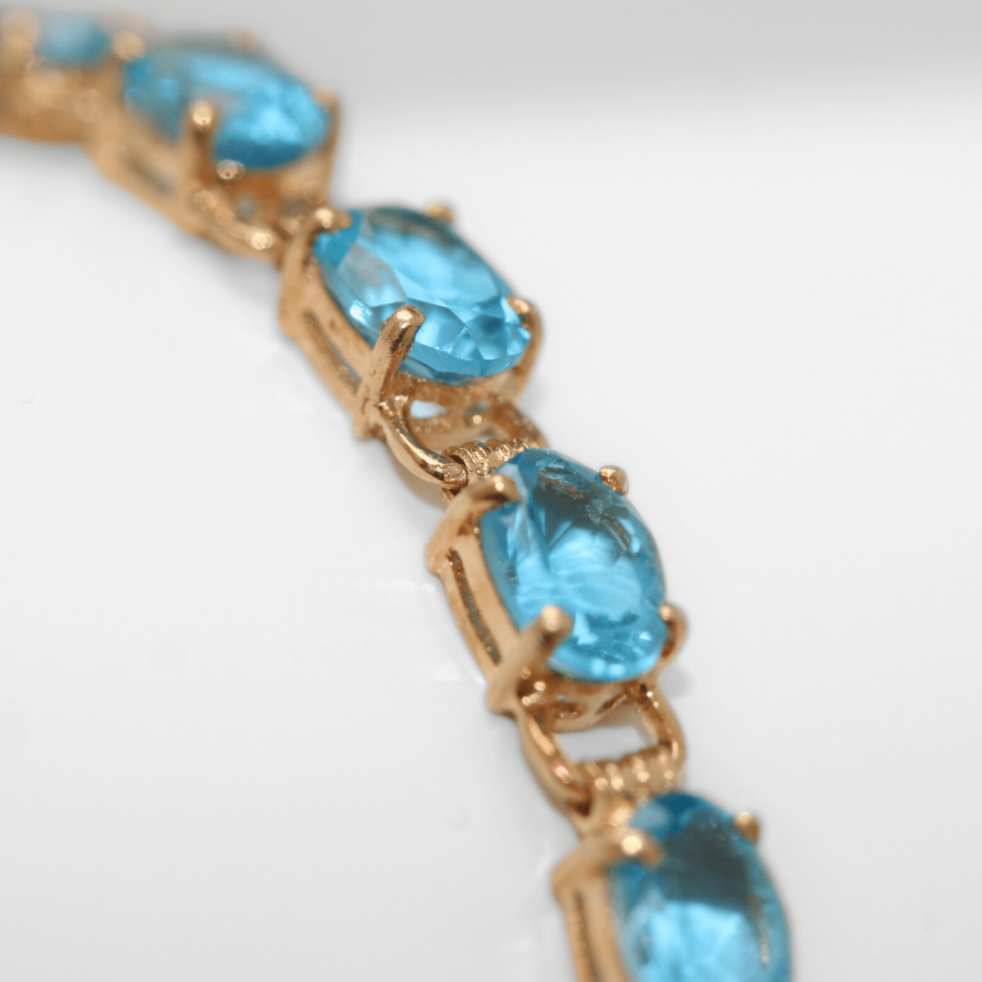 14K Blue Stone Bracelet Stone Side View Close Up