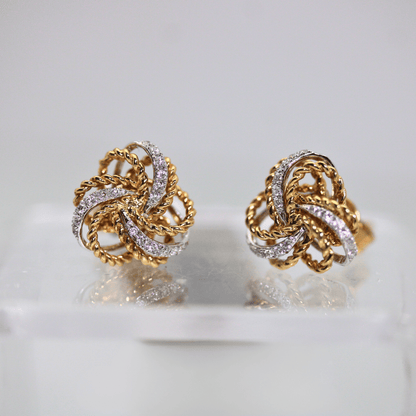 14K Yellow Gold Twisted Knot Stud Earrings Knotted Close Up