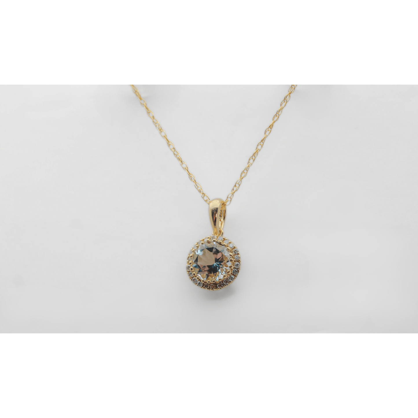 14K Yellow Gold 2.1G Aquamarine Diamond Necklace 