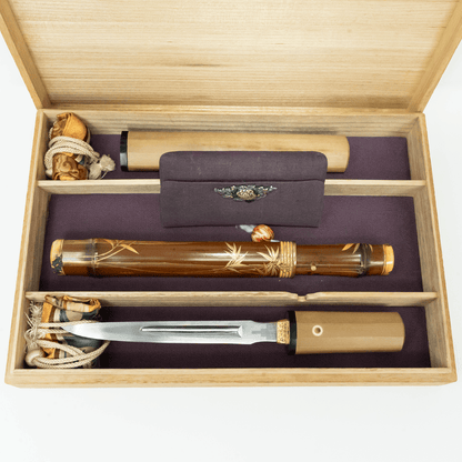 1700's Japanese Tanto with Display box Gold & Silver Pawn Shop