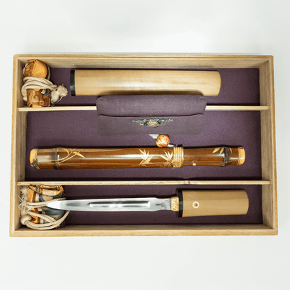 1700's Japanese Tanto with Display box Gold & Silver Pawn Shop