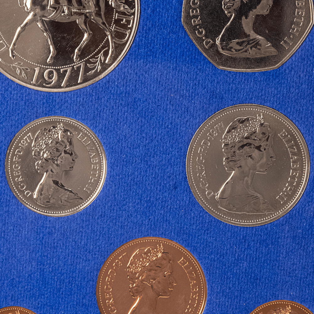 1977 Great Britain & Northern Ireland Silver Jubilee Coin Set
Gold & Silver Pawn Shop