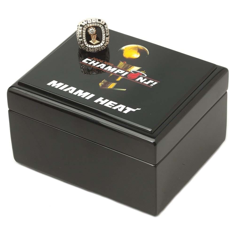 2006 Miami Heat Championship Ring with Box Gold & Silver Pawn Shop