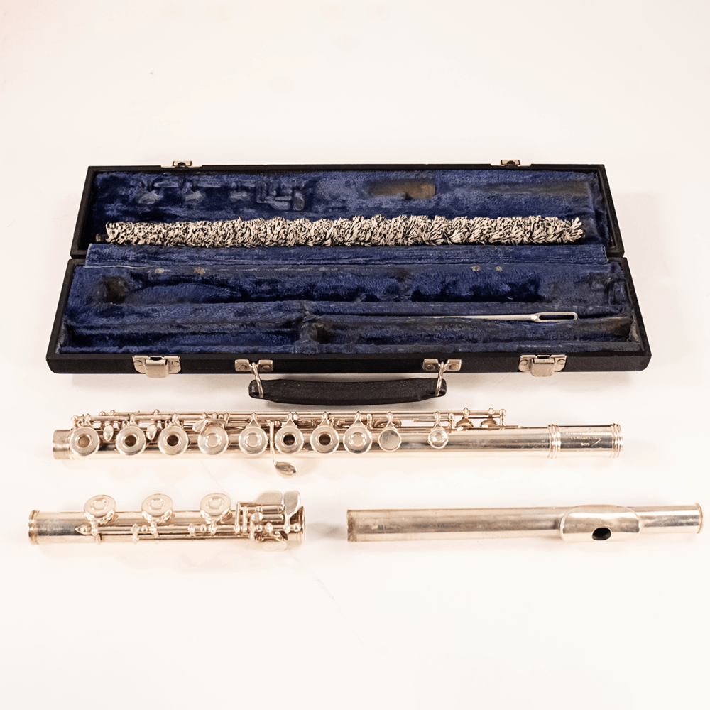 Gemeinhardt M3S Silver-Tone Concert Flute with Hard Case
Gold & Silver Pawn Shop