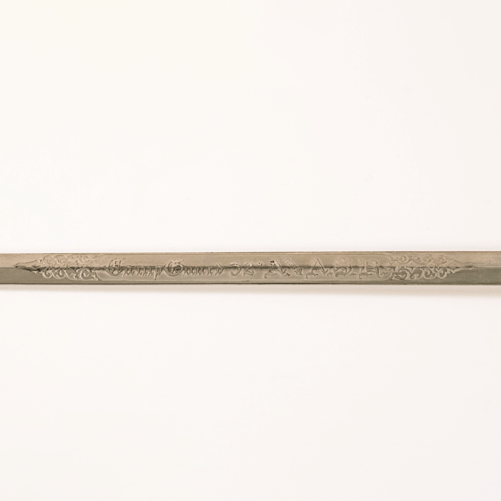 Freemason 32nd LVL Camp Guard Sword
Gold & Silver Pawn Shop