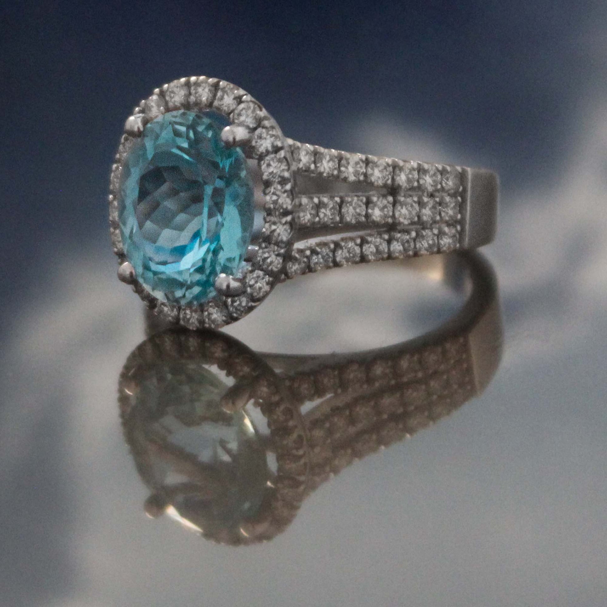 18k White Gold Aqua Diamond Ring Angle