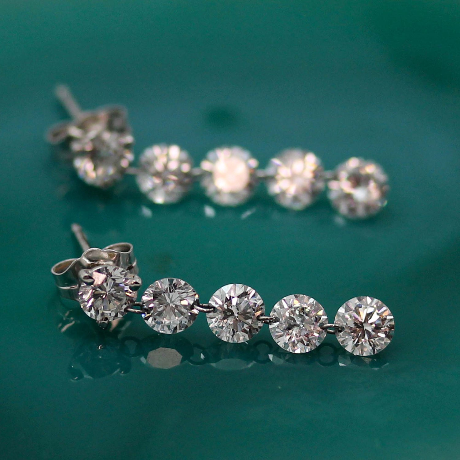 14K White Gold Dangle Diamond Earrings ZOOM