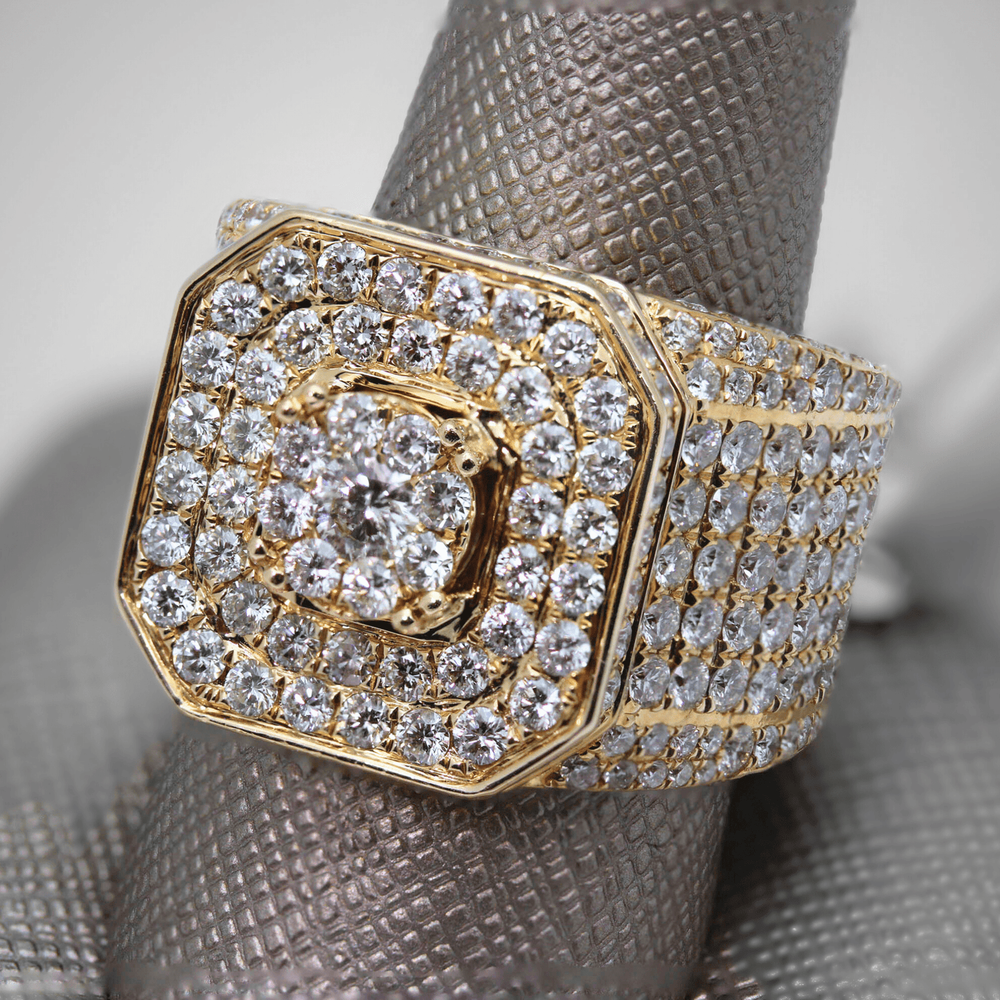 14K YG Men's Diamond Ring