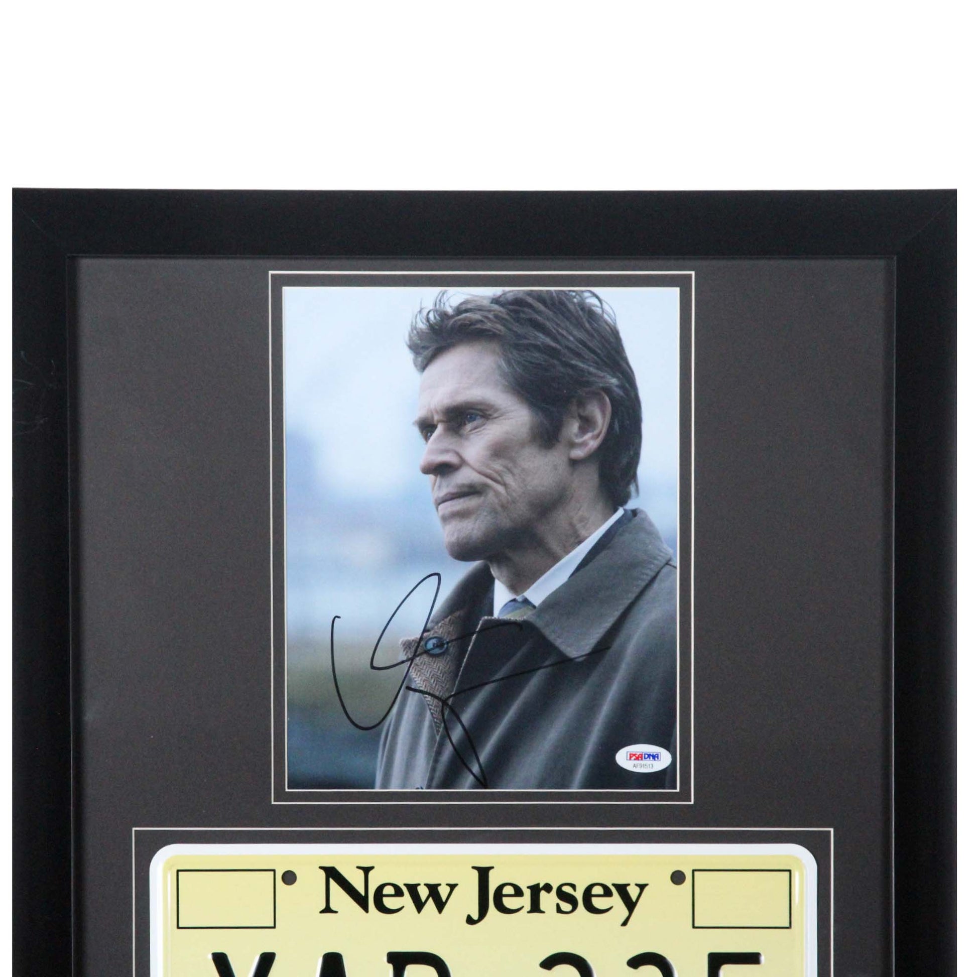 Willem Dafoe Signed Memorabilia Graded PSA/DNA Front