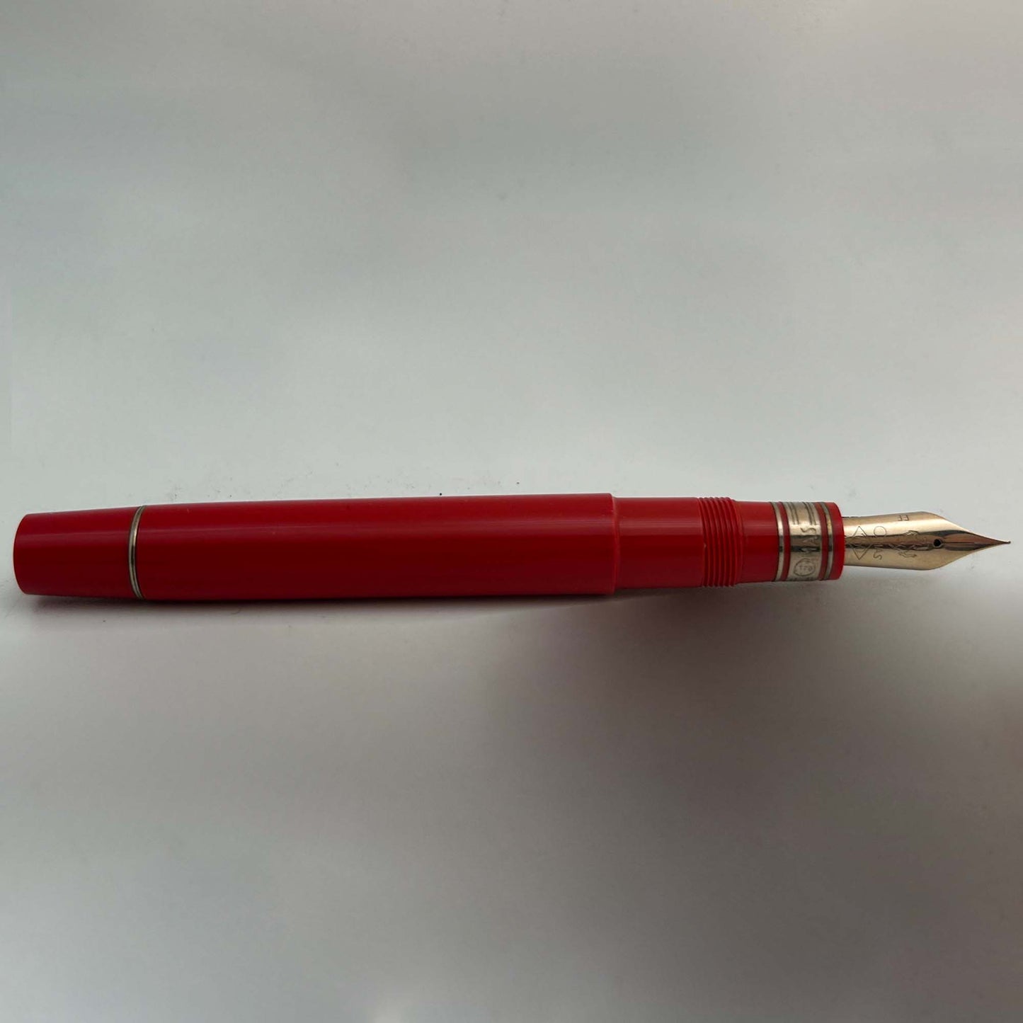 Red OMAS Fountain Pen (Ferrari) Tip