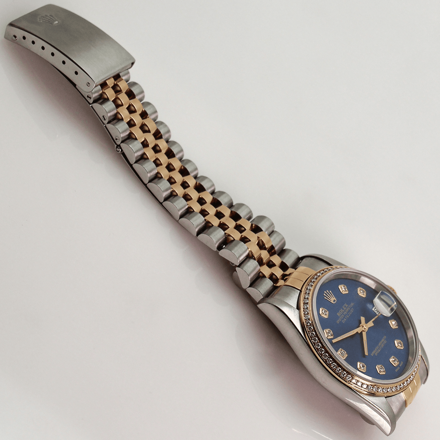 1995 Rolex Datejust 2 Tone Wristwatch Gold & Silver Pawn Shop