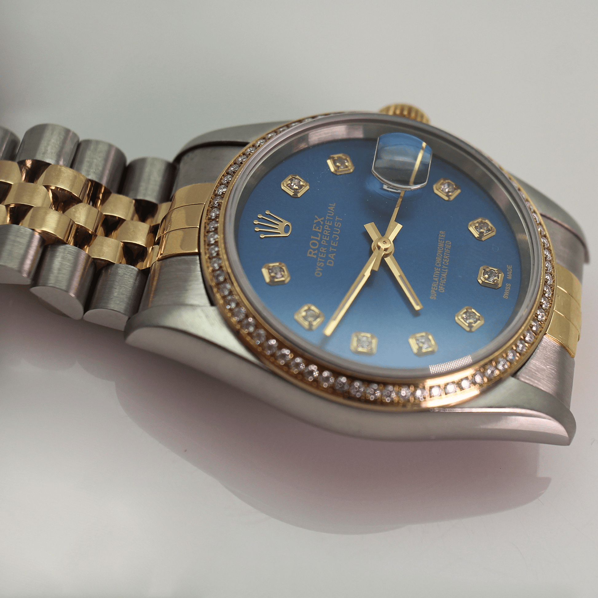 1995 Rolex Datejust 2 Tone Wristwatch Gold & Silver Pawn Shop