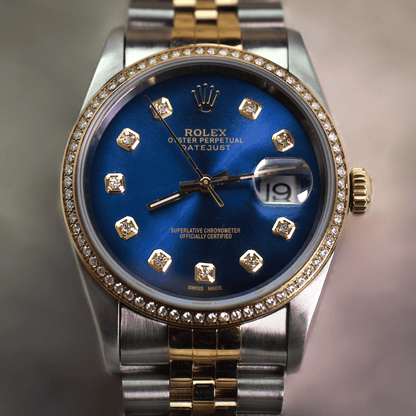 1995 Rolex Datejust 2 Tone Wristwatch Gold & Silver Pawn Shop