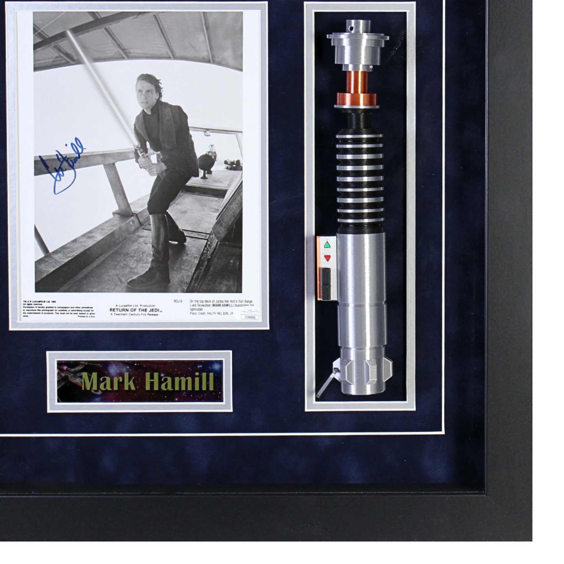 Mark Hamill Signed Memorabilia Details