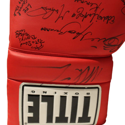 36 Signature Boxing Glove PSA DNA Close View