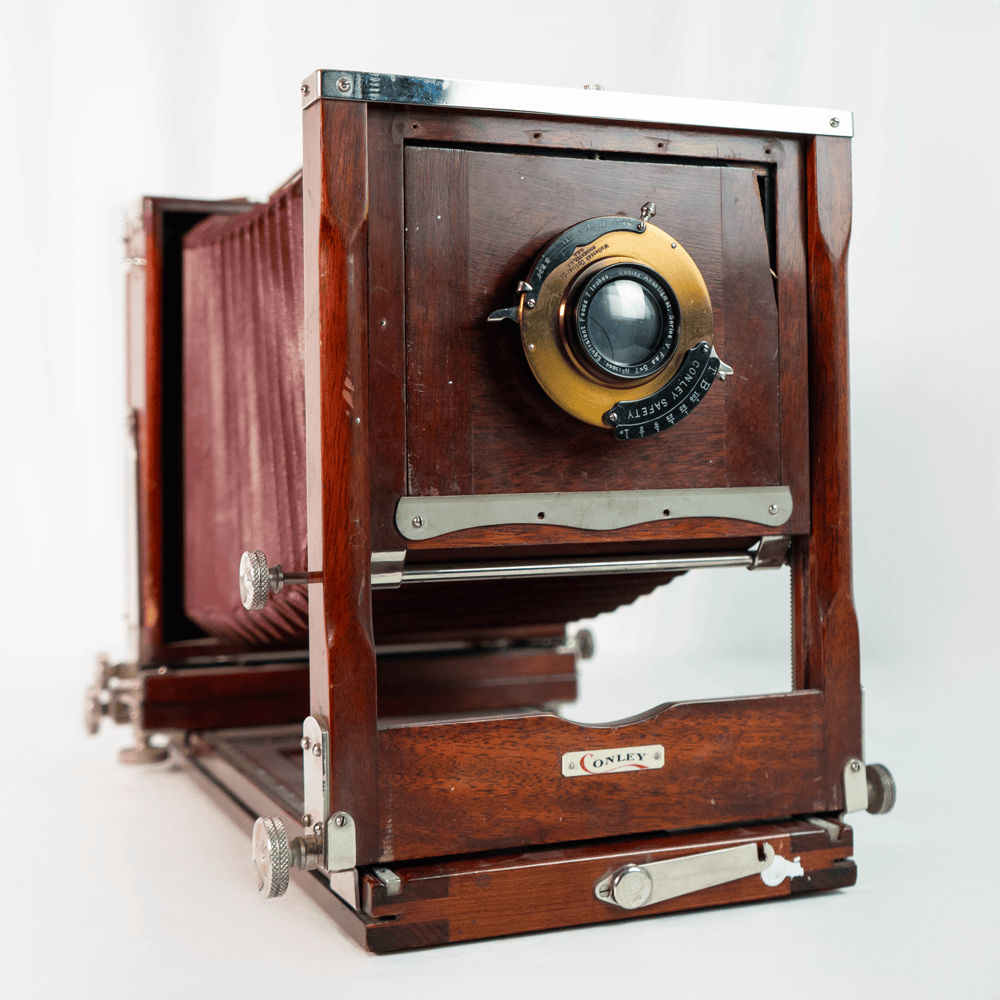 1911 Conley Entertainment Camera Gold & Silver Pawn Shop