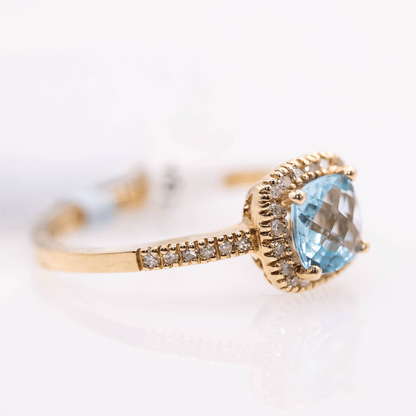10KYG Blue Topaz Ring 2.3G Gold & Silver Pawn Shop