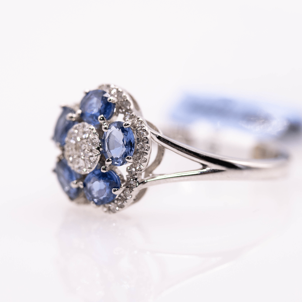 18KWG Sapphire Flower Ring Gold & Silver Pawn Shop