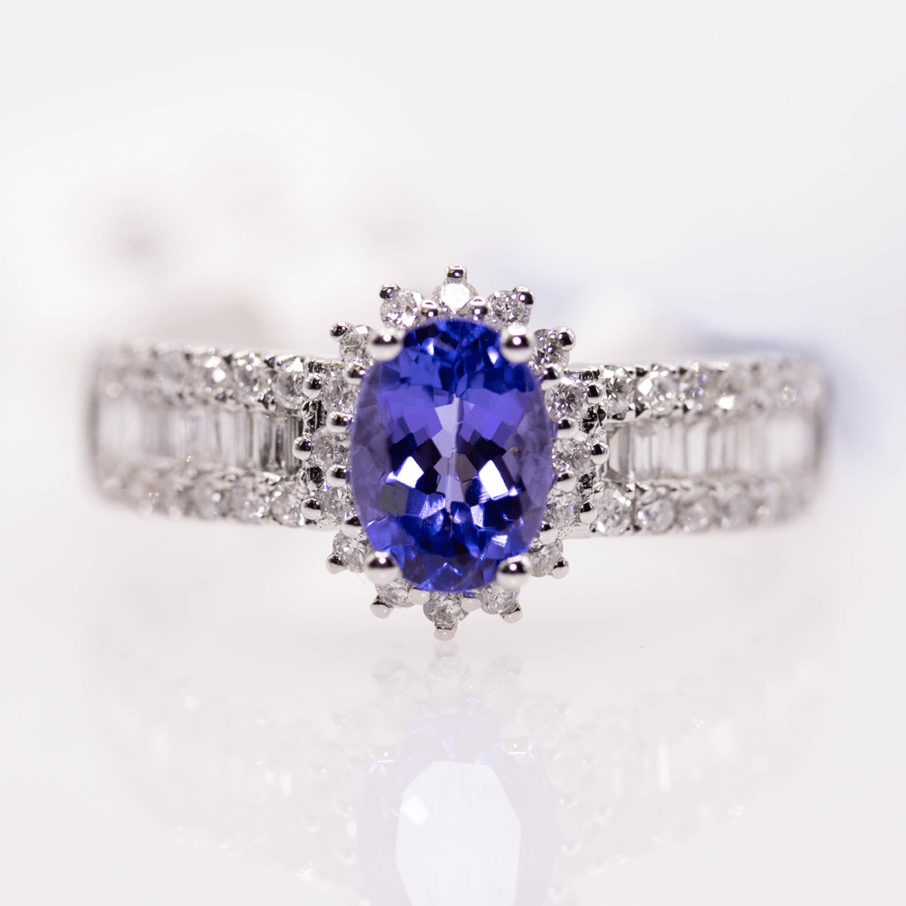 18k Tanzanite Ring Gold & Silver Pawn Shop