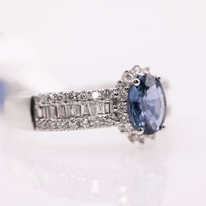 18k Oval Cut Sapphire Ring Gold & Silver Pawn Shop