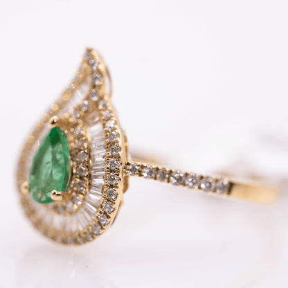 18K Pear Cut Emerald Ring Gold & Silver Pawn Shop
