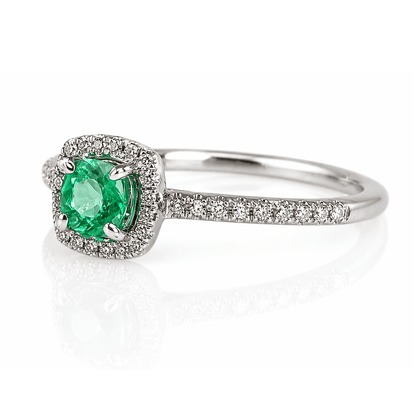Emerald & Diamond Halo Ring .32CTW Emerald
Gold & Silver Pawn Shop