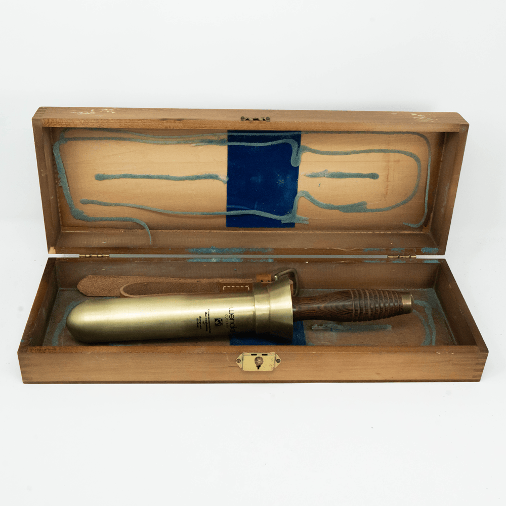 Wenoka 1983 Commemorative Diver's Knife
Gold & Silver Pawn Shop