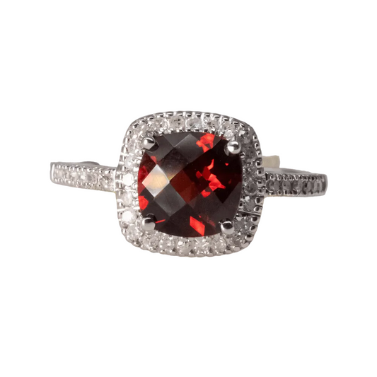10K 2.4G Garnet Ring
Gold & Silver Pawn Shop