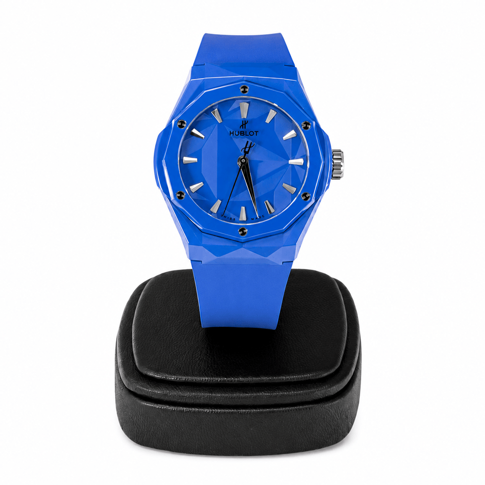 Hublot Classic Fusion Orlinski Blue Ceramic 40mm Automatic Watch
Gold & Silver Pawn Shop