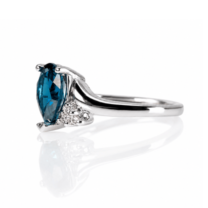 10K White Gold London Blue Topaz Diamond Accent Ring
Gold & Silver Pawn Shop