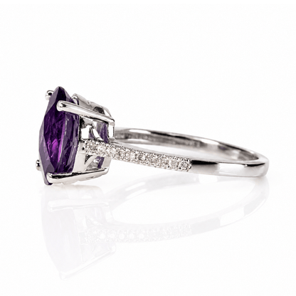 14K White Gold Amethyst & Diamond Ring
Gold & Silver Pawn Shop