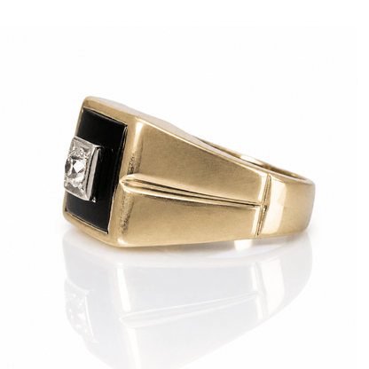 14K Yellow Gold Black Stone & Square Signet Style Ring
Gold & Silver Pawn Shop