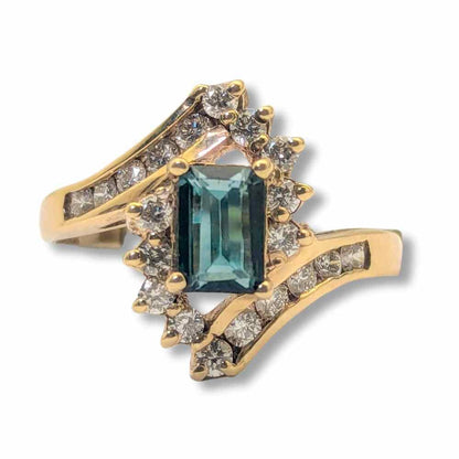 Gold Diamond Ring with tourmaline front